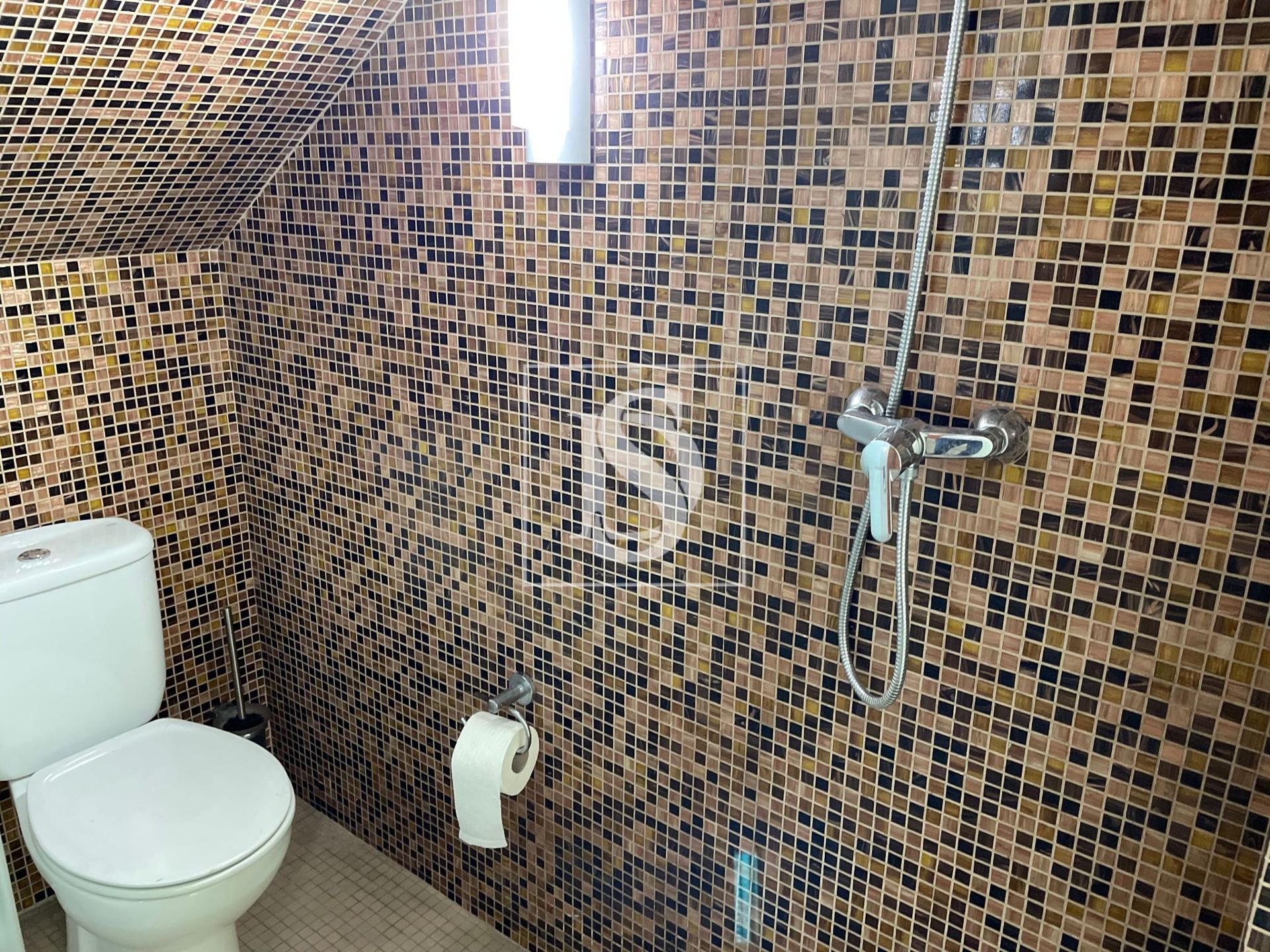 Moradia em Banda T2+2